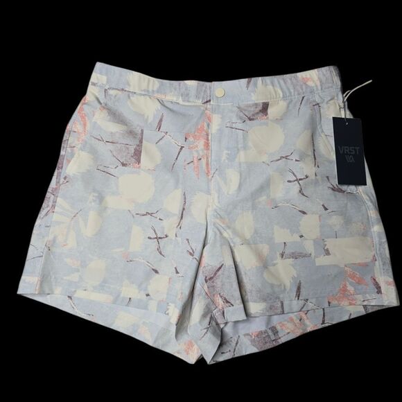 1218 NWT VRST Men's 5” Resort Short Various Sizes - Picture 1 of 5
